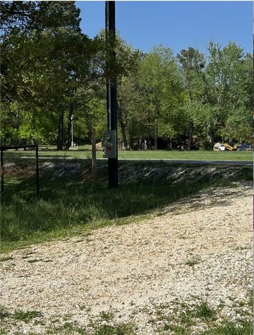 10271 N Smokey Bear Road, Fayetteville, AR 72701