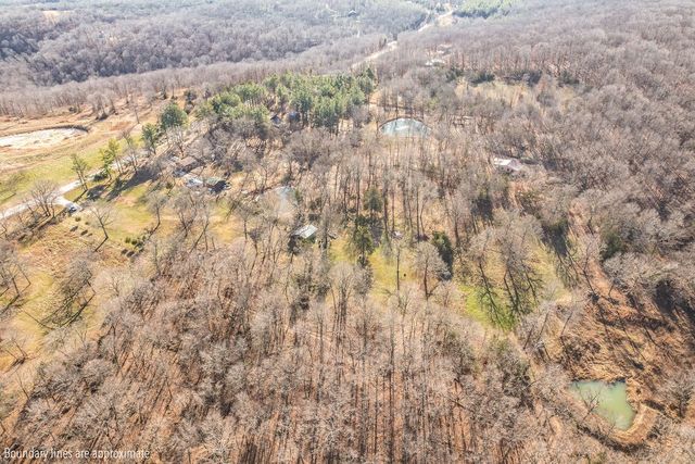 10271 N Smokey Bear Road, Fayetteville, AR 72701