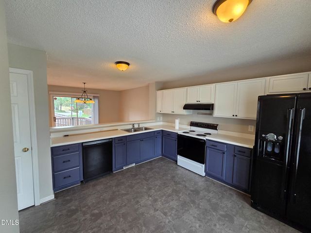 549 Mountain Lake Drive, Raleigh, NC 27610