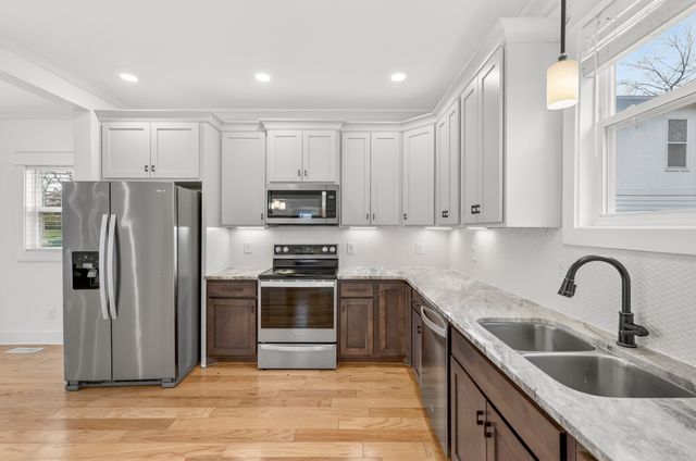 2404A Middle St, Nashville, TN 37208