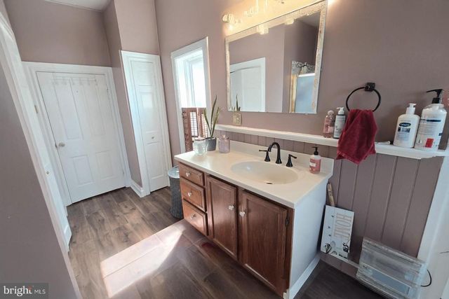 1122 HANOVER RD, York, PA 17408