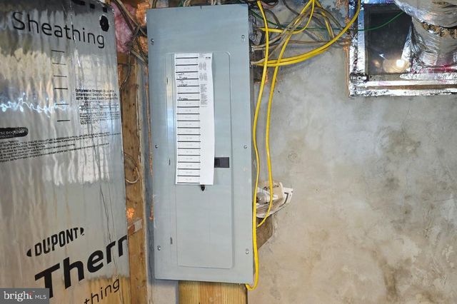 1122 HANOVER RD, York, PA 17408