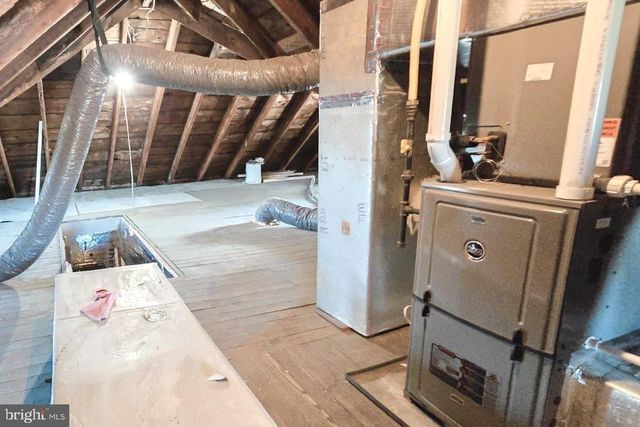 1122 HANOVER RD, York, PA 17408