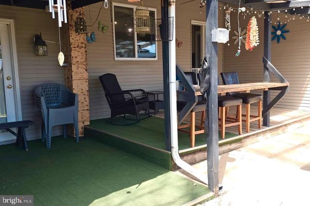 1122 HANOVER RD, York, PA 17408