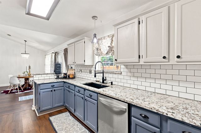 1115 E 6th Street, Springtown, TX 76082