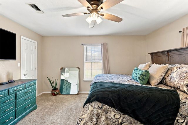 1115 E 6th Street, Springtown, TX 76082