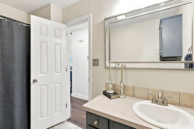 1115 E 6th Street, Springtown, TX 76082