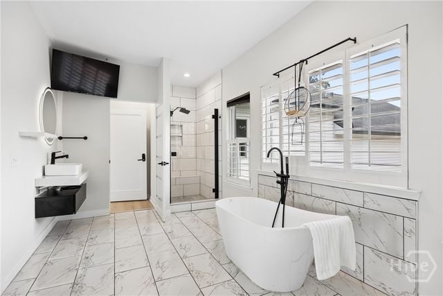 223 Lakeshore Drive, Savannah, GA 31419