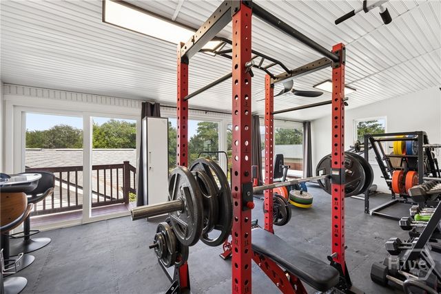 223 Lakeshore Drive, Savannah, GA 31419