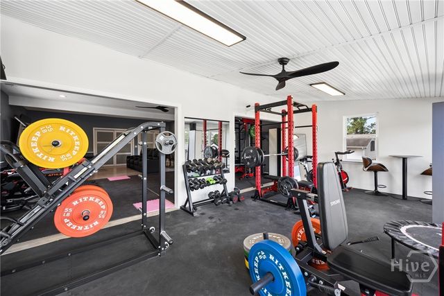 223 Lakeshore Drive, Savannah, GA 31419