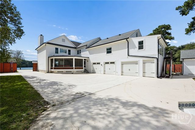 223 Lakeshore Drive, Savannah, GA 31419