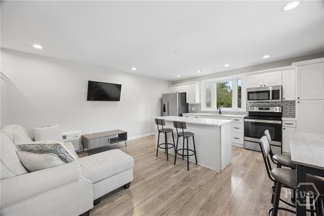 223 Lakeshore Drive, Savannah, GA 31419