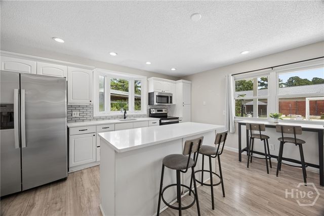 223 Lakeshore Drive, Savannah, GA 31419