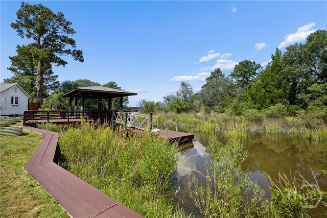 223 Lakeshore Drive, Savannah, GA 31419
