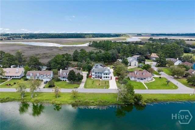 223 Lakeshore Drive, Savannah, GA 31419