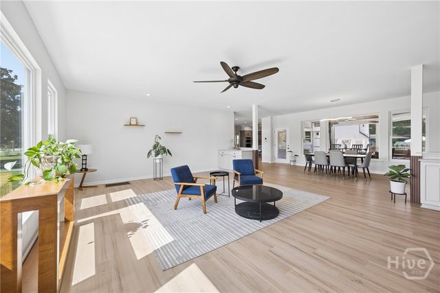 223 Lakeshore Drive, Savannah, GA 31419