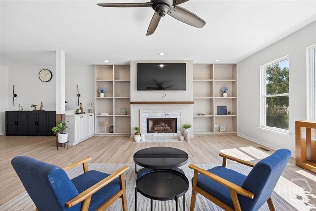 223 Lakeshore Drive, Savannah, GA 31419
