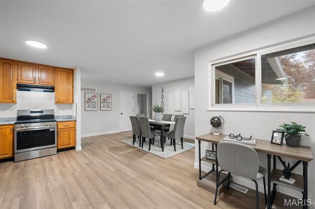 1265 Central Parkway, Florissant, MO 63031