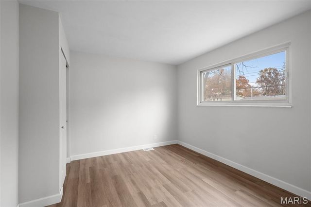 1265 Central Parkway, Florissant, MO 63031