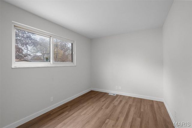 1265 Central Parkway, Florissant, MO 63031