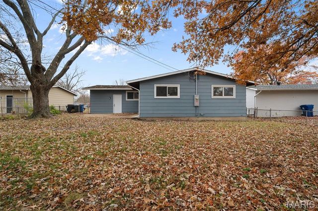 1265 Central Parkway, Florissant, MO 63031