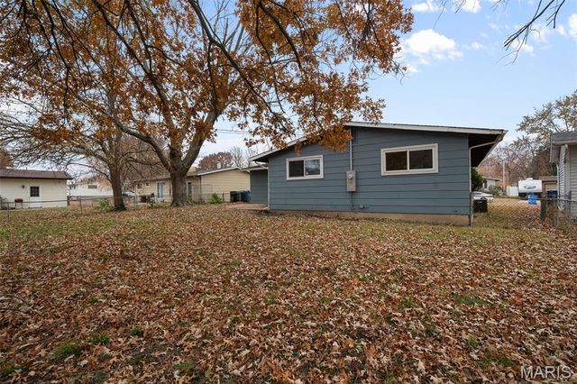 1265 Central Parkway, Florissant, MO 63031