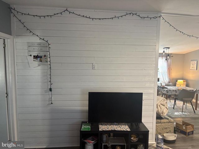 3180 IRISH HILL RD, Magnolia, DE 19962