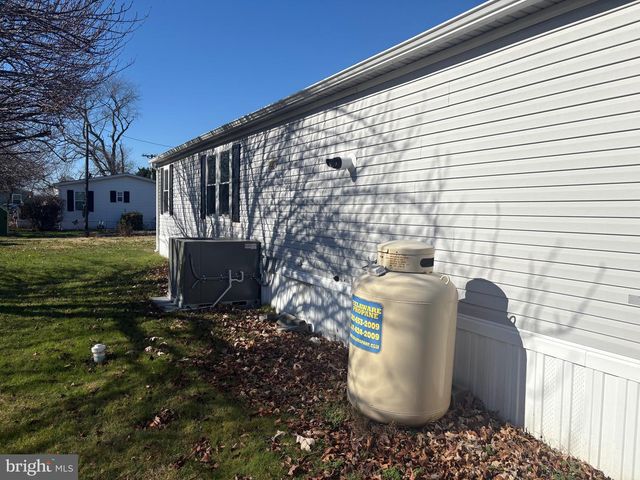 3180 IRISH HILL RD, Magnolia, DE 19962