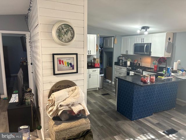 3180 IRISH HILL RD, Magnolia, DE 19962