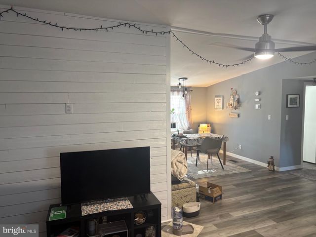 3180 IRISH HILL RD, Magnolia, DE 19962