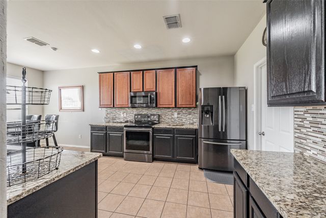 5933 Misty Breeze Drive, Fort Worth, TX 76179