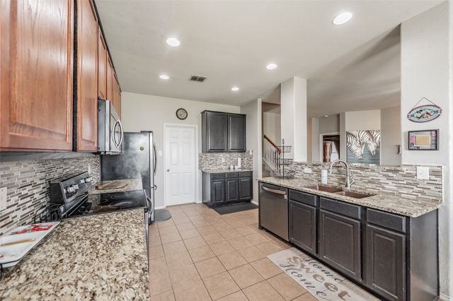 5933 Misty Breeze Drive, Fort Worth, TX 76179