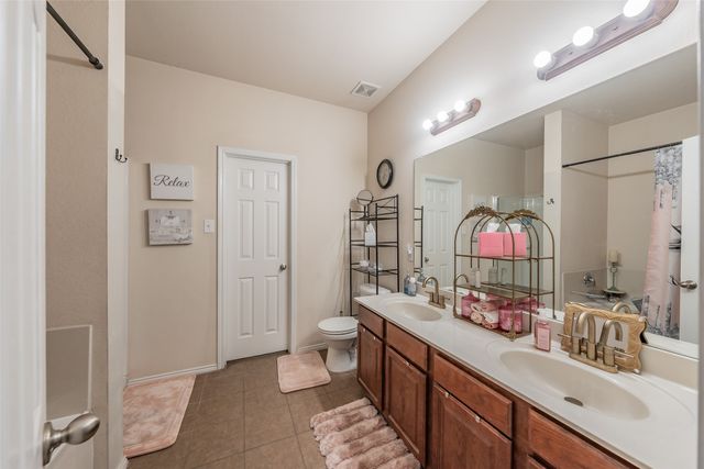 5933 Misty Breeze Drive, Fort Worth, TX 76179