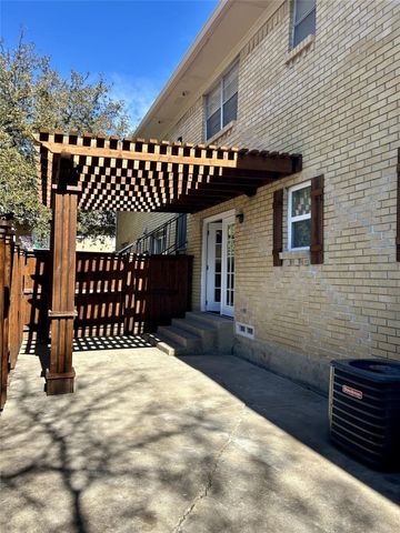 3616 Parkridge Drive 108, Dallas, TX 75234