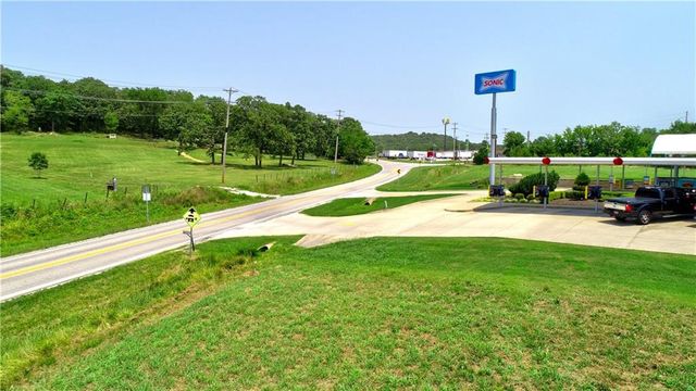 170 N Cato Springs Road, Greenland, AR 72701