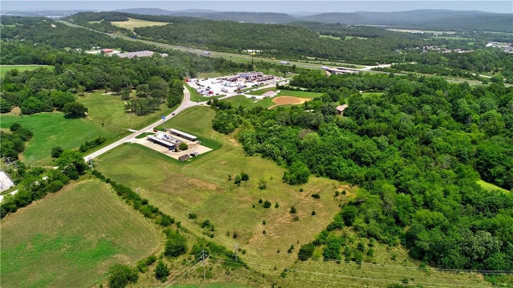 170 N Cato Springs Road, Greenland, AR 72701