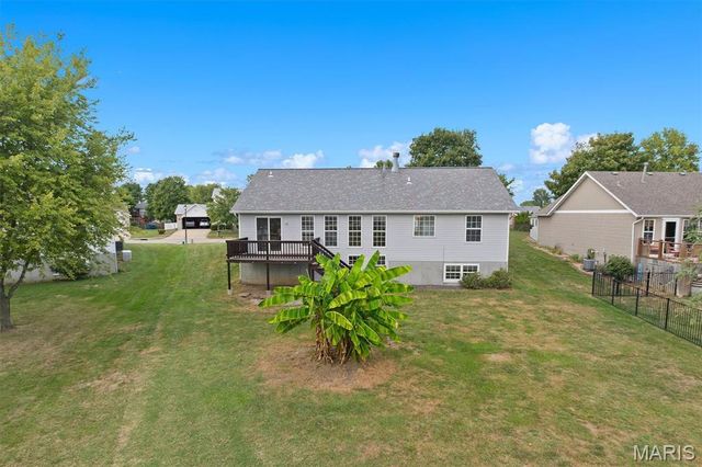 38 Cedarbrooke, Troy, IL 62294