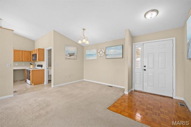 38 Cedarbrooke, Troy, IL 62294