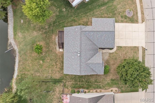 38 Cedarbrooke, Troy, IL 62294
