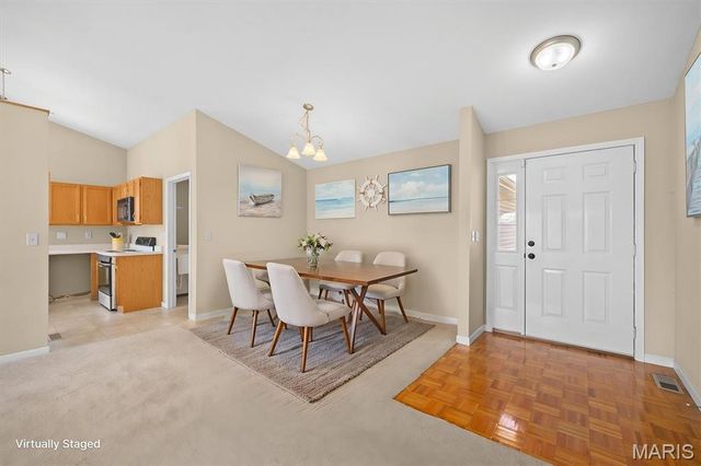 38 Cedarbrooke, Troy, IL 62294