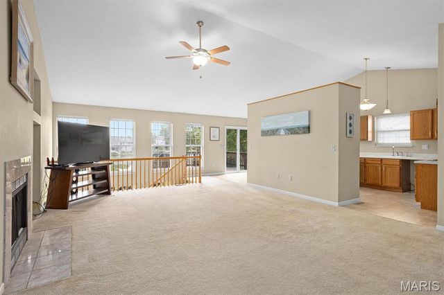 38 Cedarbrooke, Troy, IL 62294