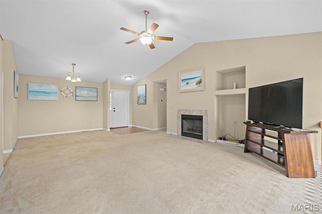 38 Cedarbrooke, Troy, IL 62294