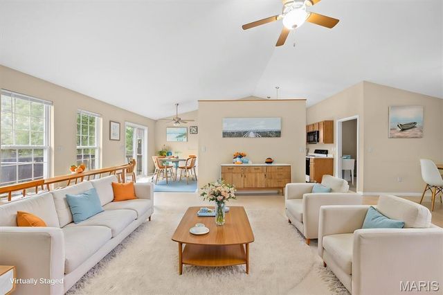 38 Cedarbrooke, Troy, IL 62294