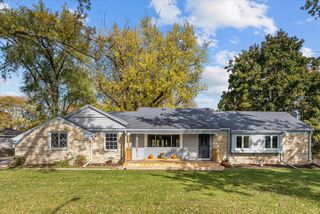 10606 W Congress STREET, Wauwatosa, WI 53225