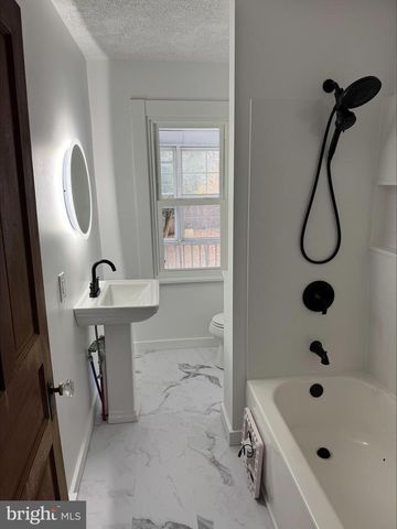 11 CENTRAL AVE, Lewistown, PA 17044