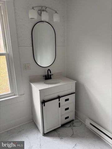 11 CENTRAL AVE, Lewistown, PA 17044