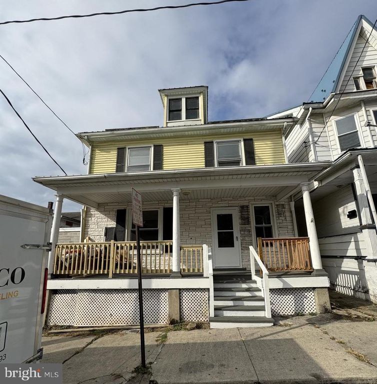 11 CENTRAL AVE, Lewistown, PA 17044