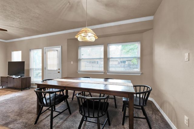 3003 Brook Drive, Huntsville, TX 77340