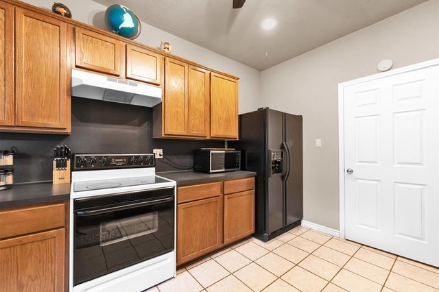 3003 Brook Drive, Huntsville, TX 77340