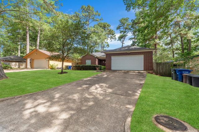3003 Brook Drive, Huntsville, TX 77340